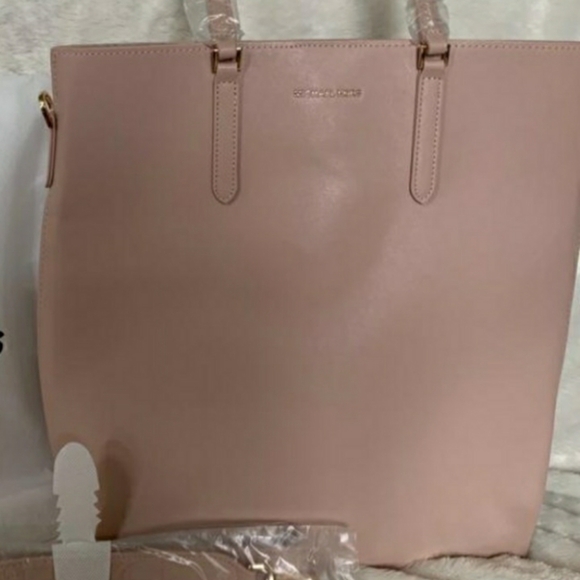 Michael Kors tote 💙💙🌹 - Picture 1 of 3